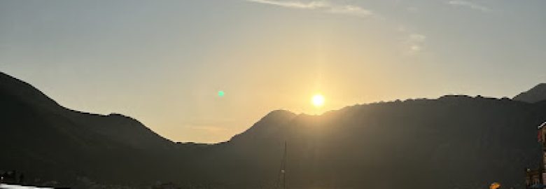 AKRUVIUM Speed Boat Tours