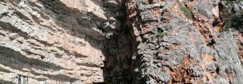 Lighthouse Speed Boat